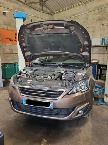 detailing automobile à Aunay-sur-Odon - image 2