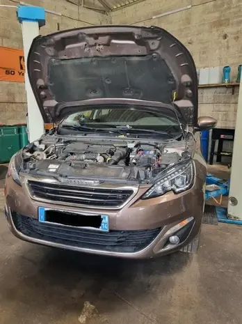 detailing automobile à Condé-en-Normandie - image 2